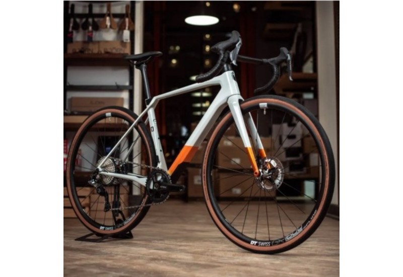 SUPERIOR X-ROAD Team issue Di2 GR