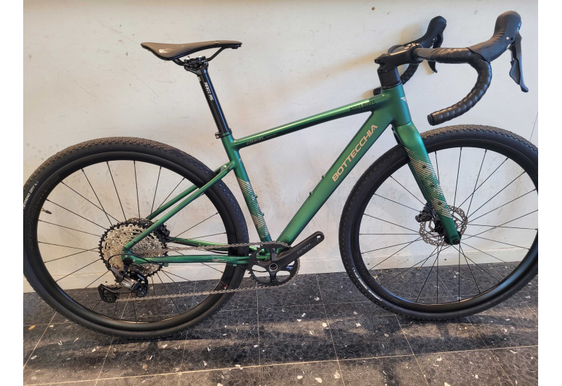 BOTTECCHIA MONTER SHIMANO GRX610 12Vitesses