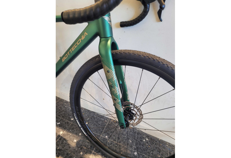 BOTTECCHIA MONTER SHIMANO GRX610 12Vitesses