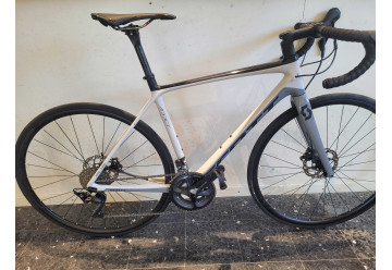 SCOTT ADDICT 20 DISC SHIMANO 105 11V